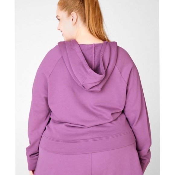 Fabletics 2pc set - Picture 3 of 13